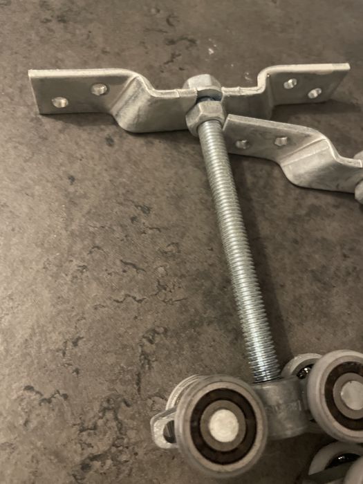 Kółko szynowe na 4 kółkach