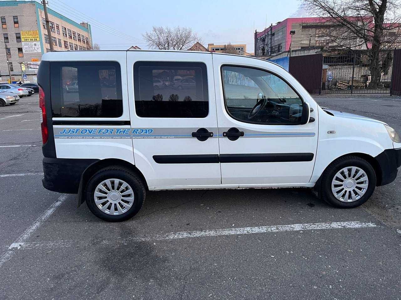 Fiat Doblo 1.9 турбований дизель 2005 року. 388 тис.км пробігу