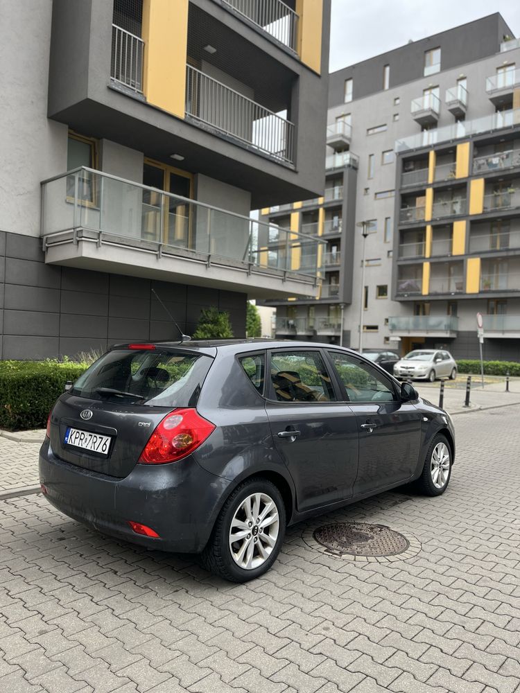 Kia ceed 1,6 2009 rok
