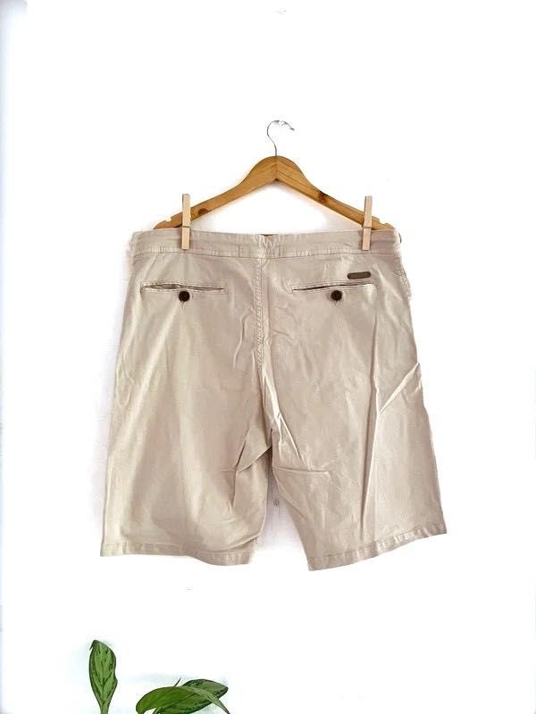 Calções Chino Importados – Cor Cru – Tamanho 44 – Novos