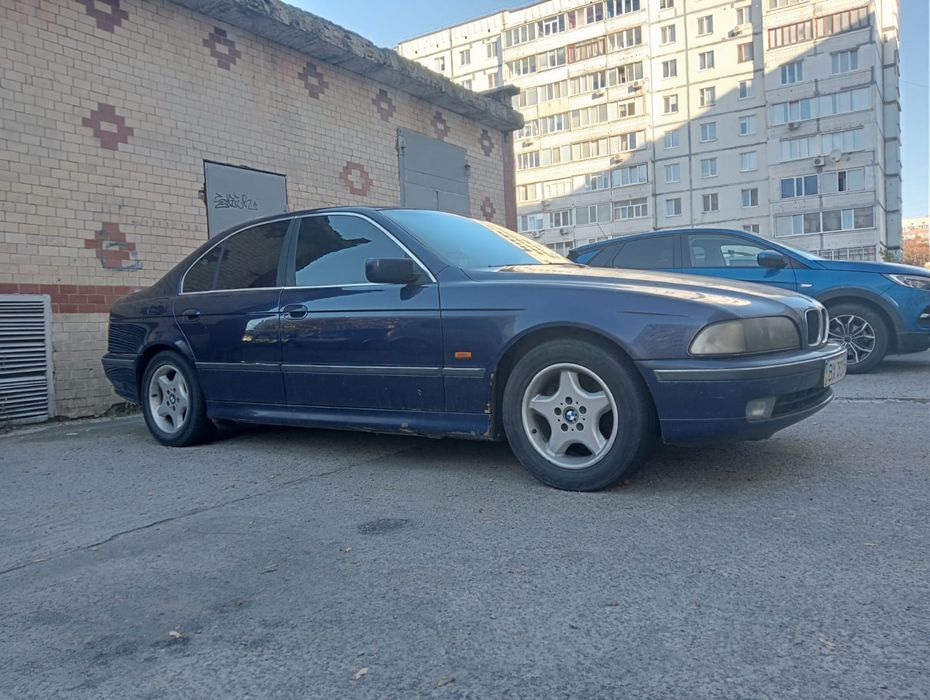 Продам свою БМВ 528і