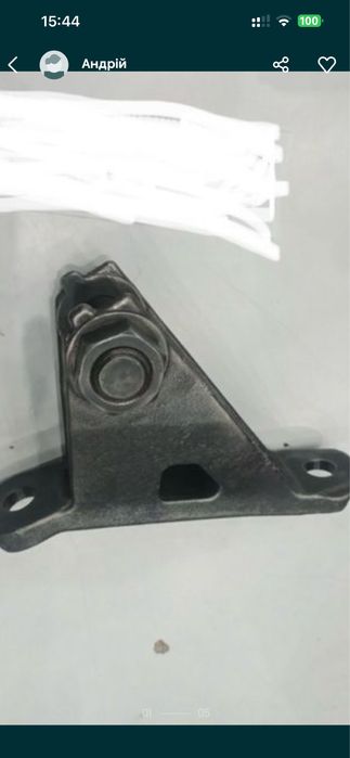 HMMWVE military. HAMMER H1. Кронштейн амортизатора нижній