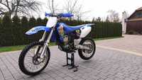 Yamaha yz426f 2002.