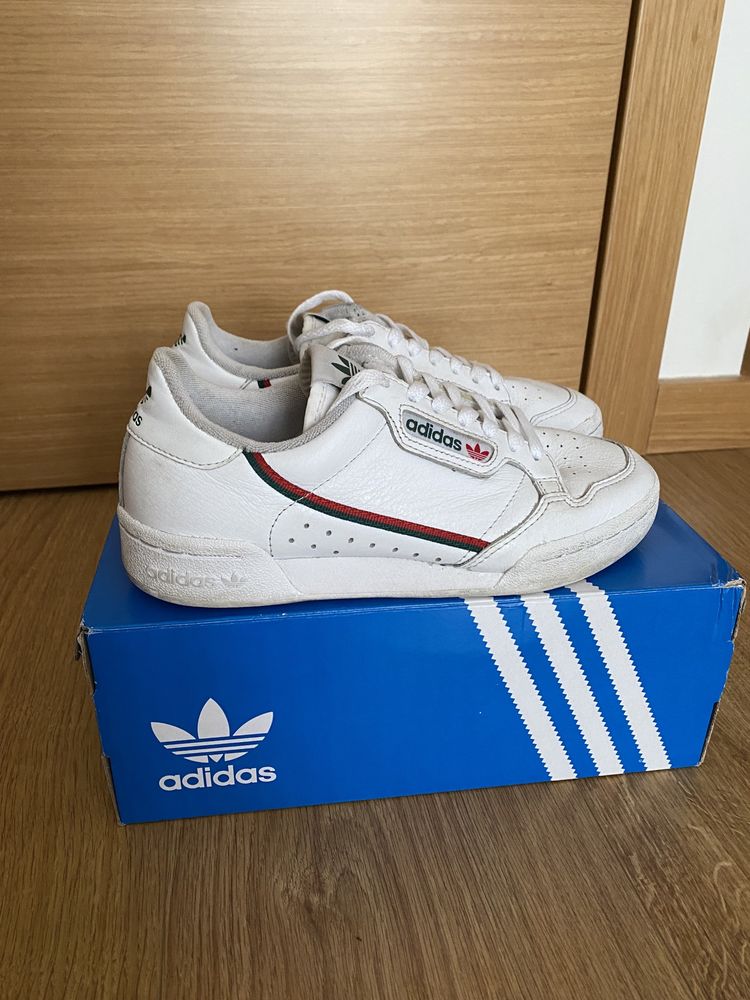 Adidas Continental