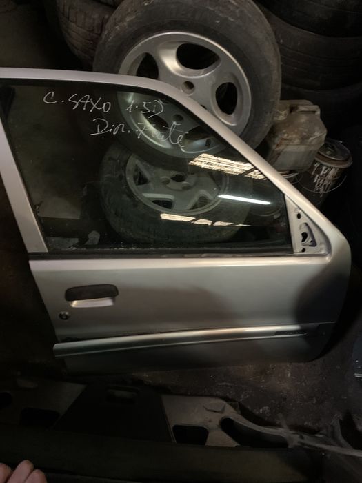 Porta frente direita citroen saxo 1999/2002