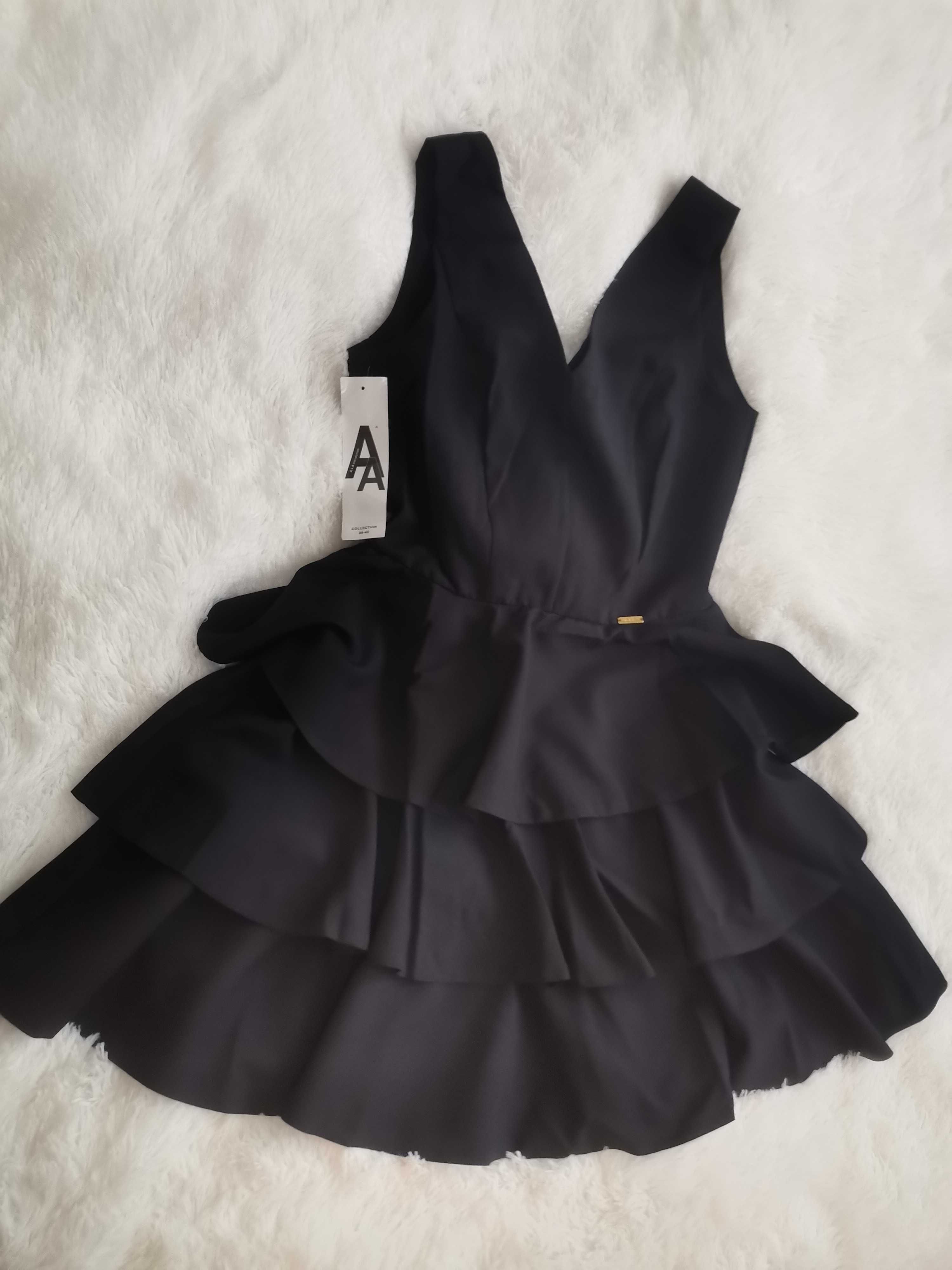 Sukienka czarna z falbankami