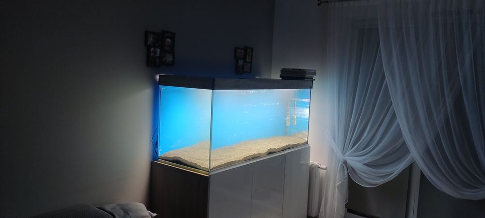 Kompletne akwarium 600L