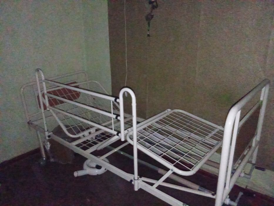Ліжко  механічне