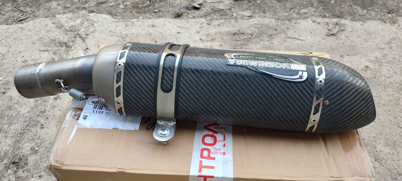 Глушитель, банка Yoshimura Carbon, выхлоп оригинал gsxr 1000