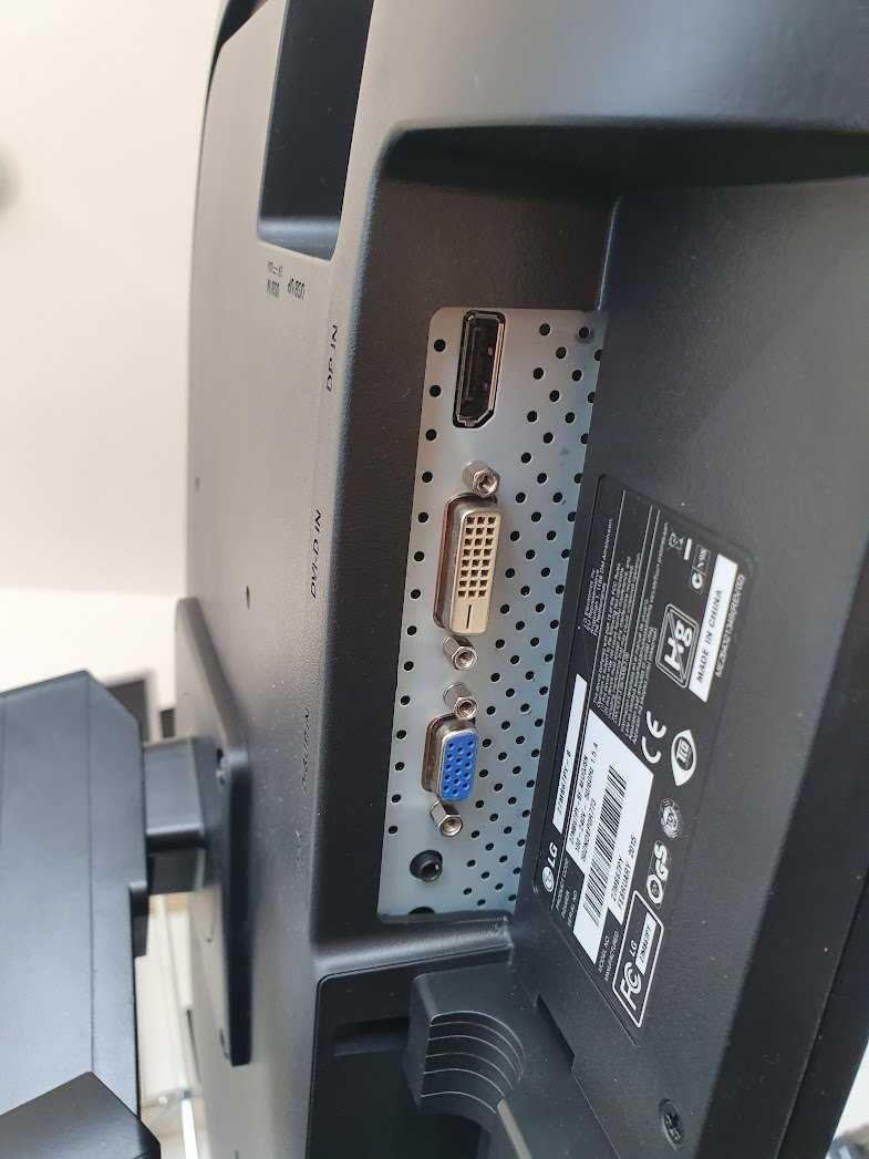 MONITOR LG | 27" | 27MB67PY-8 | IPS Full HD | DisplayPort | DVI | VGA
