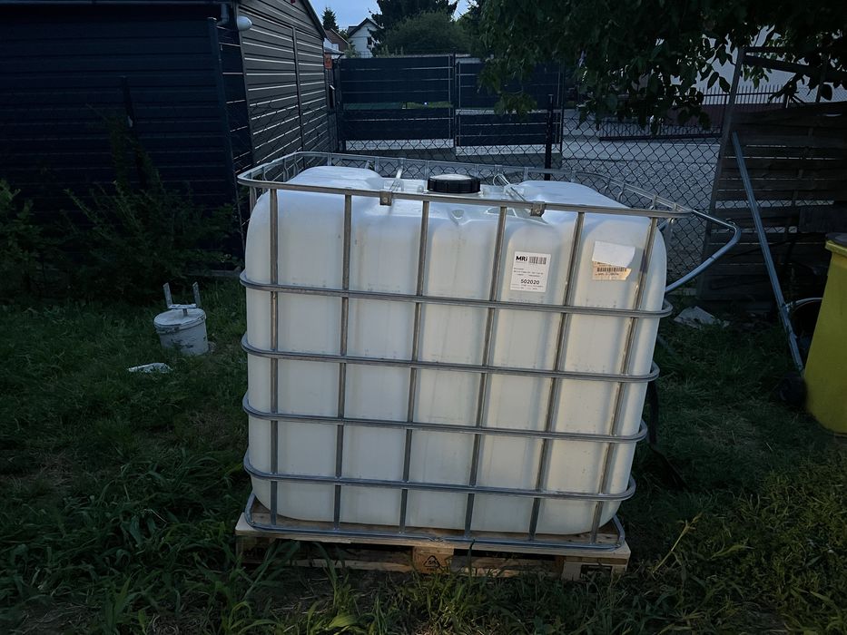 Mauzer z koszem 1000l