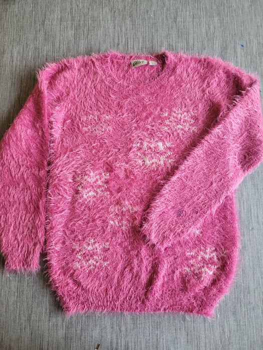 Sweter kłaczek w gwiazdy r.146/152