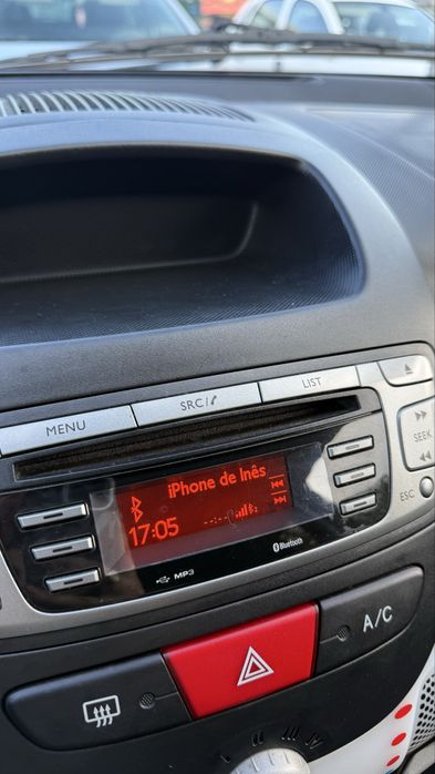 Peugeot 107 Envy 2013 – Edição Especial