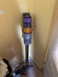 Dyson v15 fluffy swiatelko