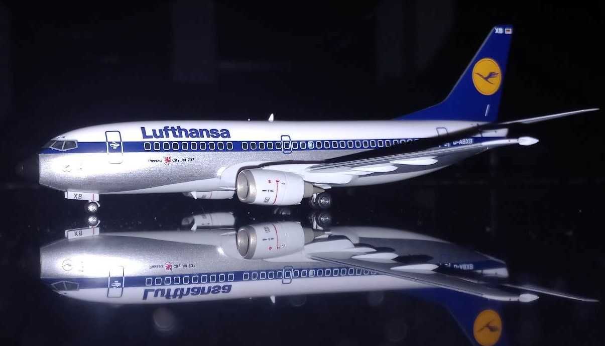 Model samolotu Boeing 737-300 Lufthansa  1/200