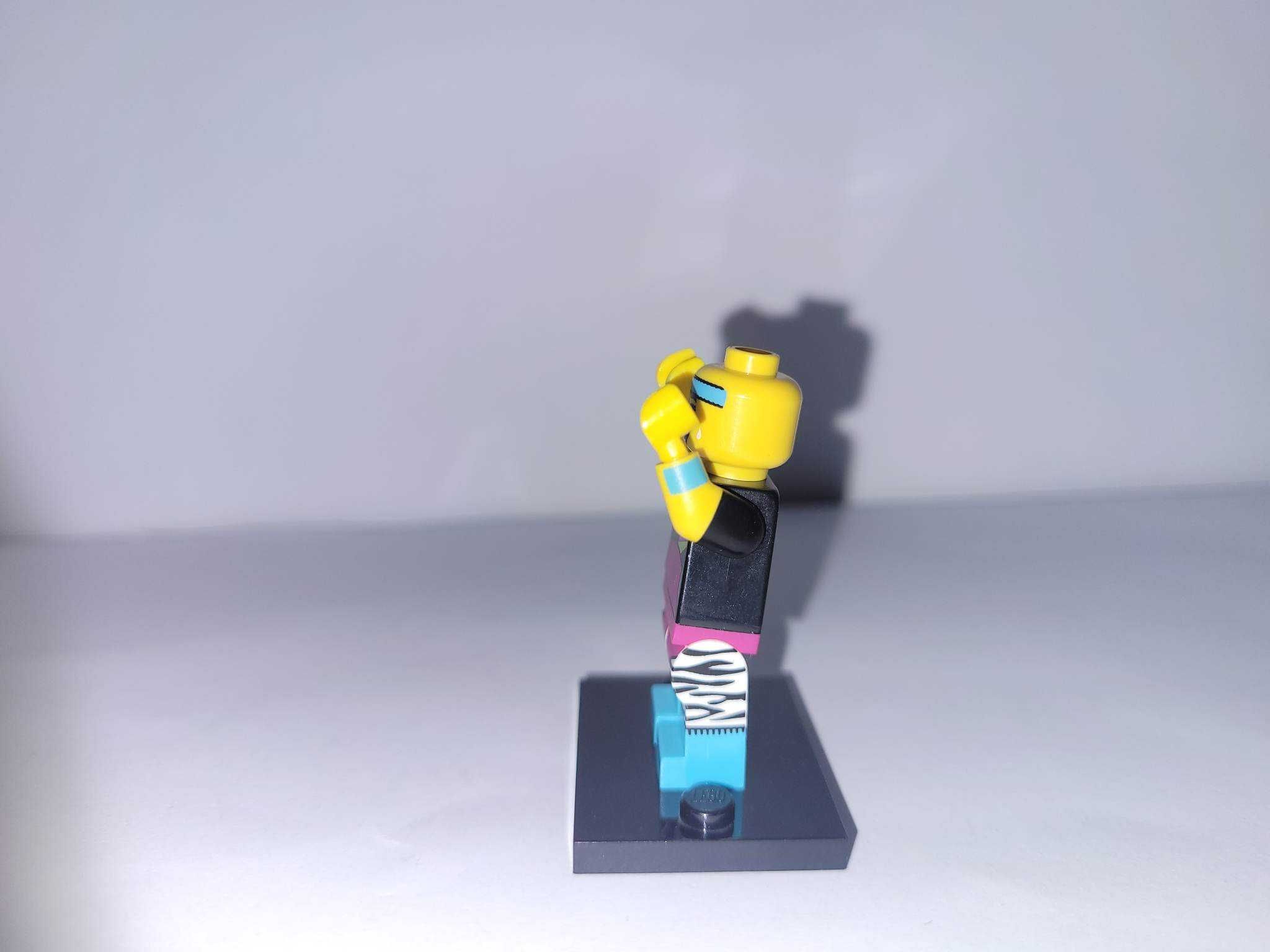 Lego minifigures series 17 COL299 - Dance Instructor/Instruktorka