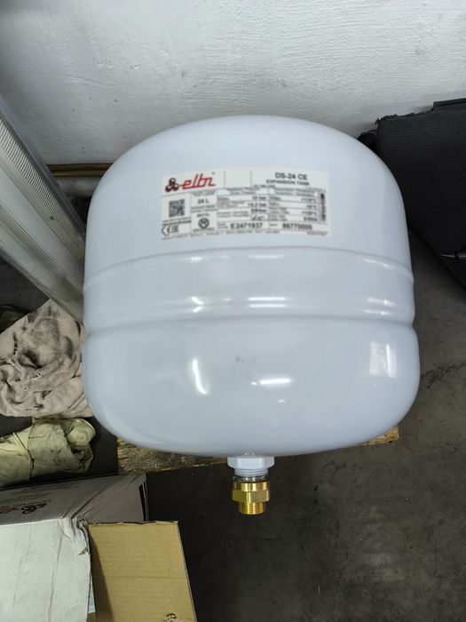Naczynie przeponowe DS-24 l do instalacji solarnych