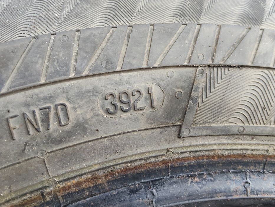 Opony 2szt zimowe 195/70 R15C