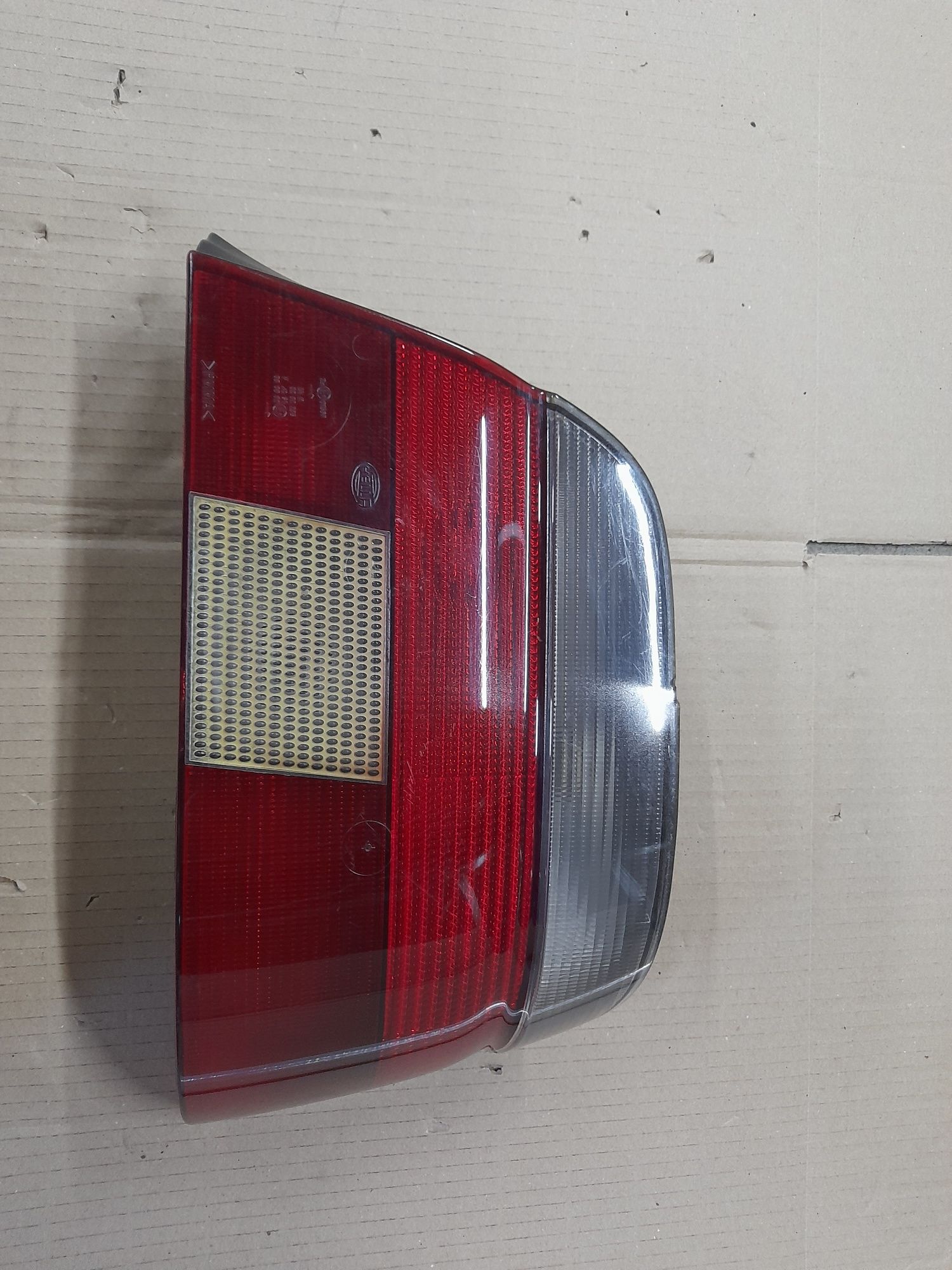 Lampa prawy tył bmw e 39 orginal