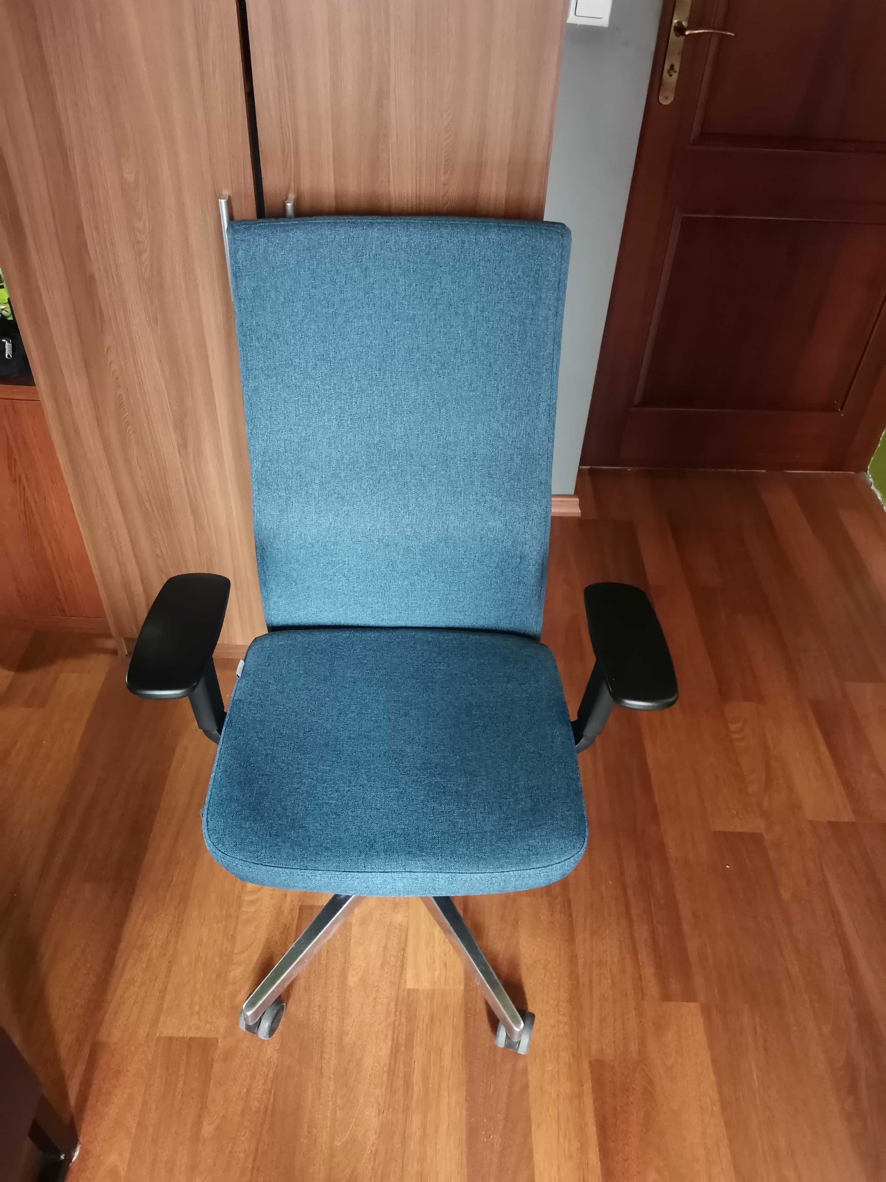 Krzesło Grospol TEAM obrotowe na kółkach 100% sprawne