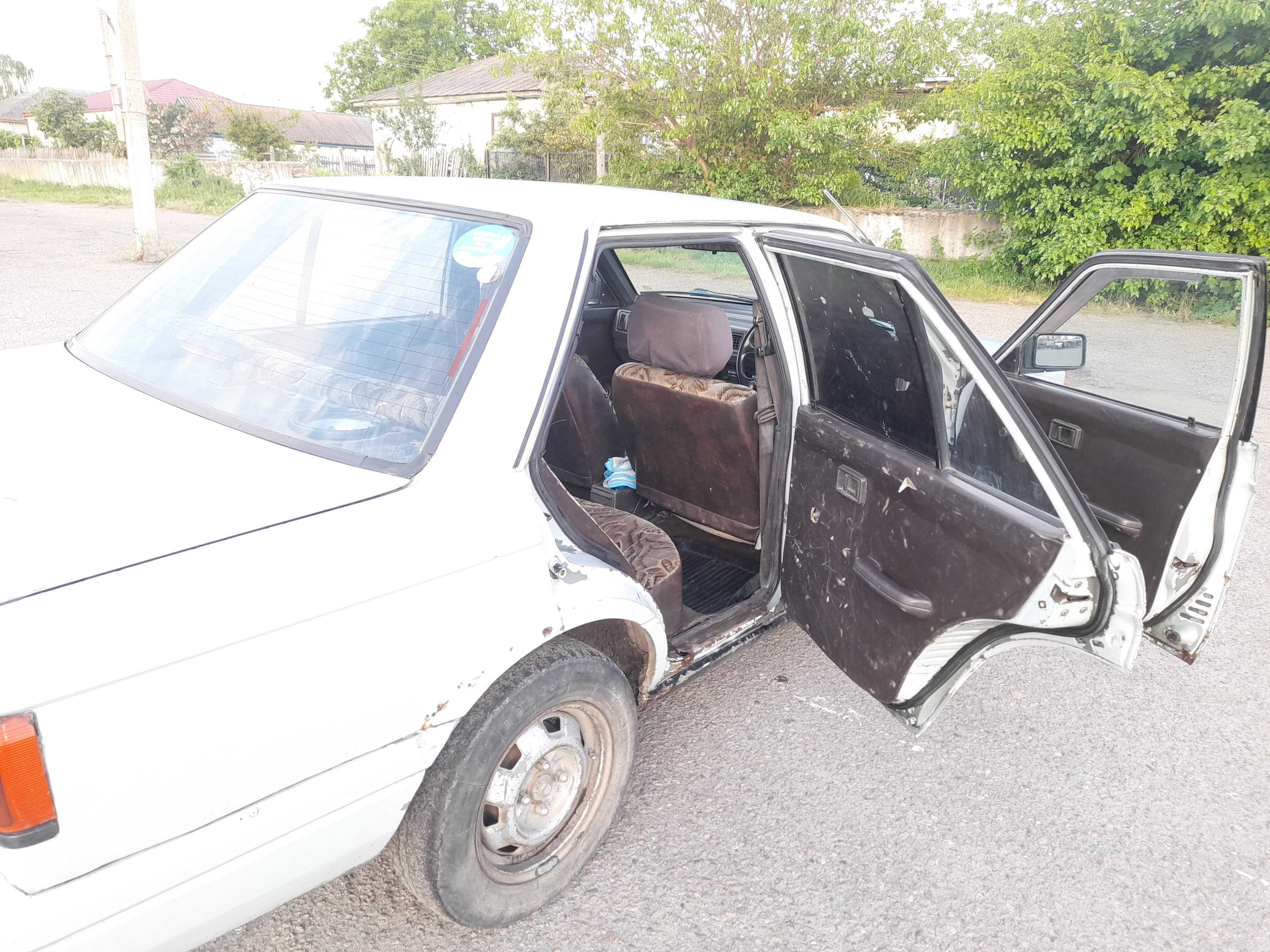 Продам Nissan Synny b12