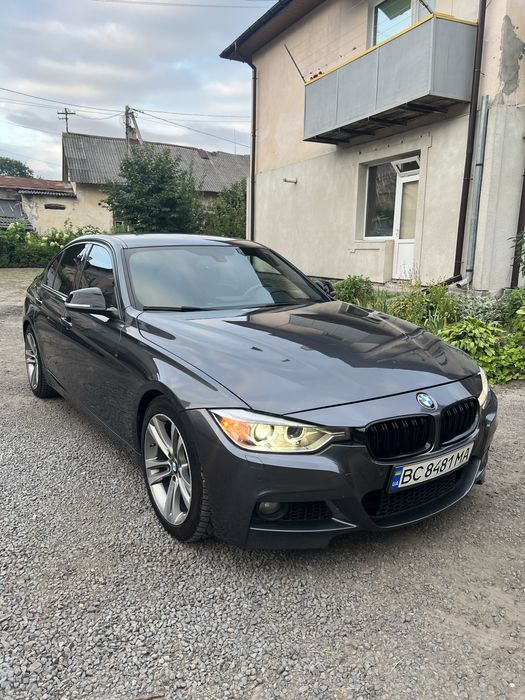 БМВ 328і F30 2015 рік