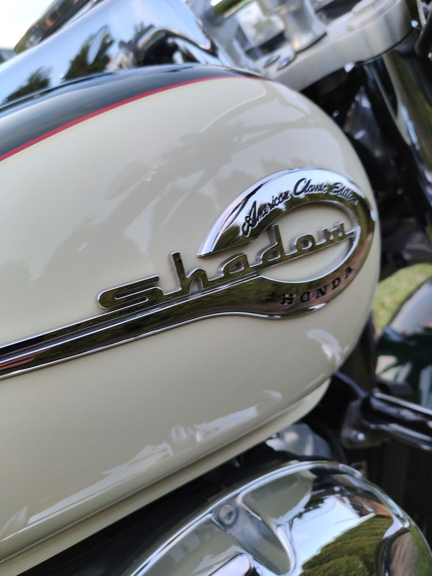 Honda shadow 750