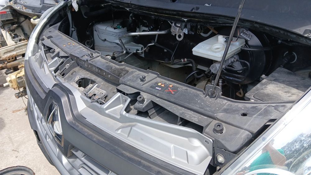 Frente em fibra ou chapa RENAULT Master III (FV)