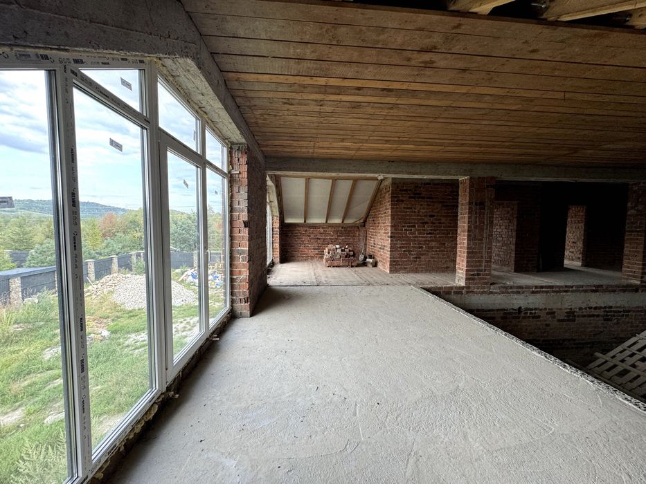 Будинок поблизу Богородчан в с.Жураки