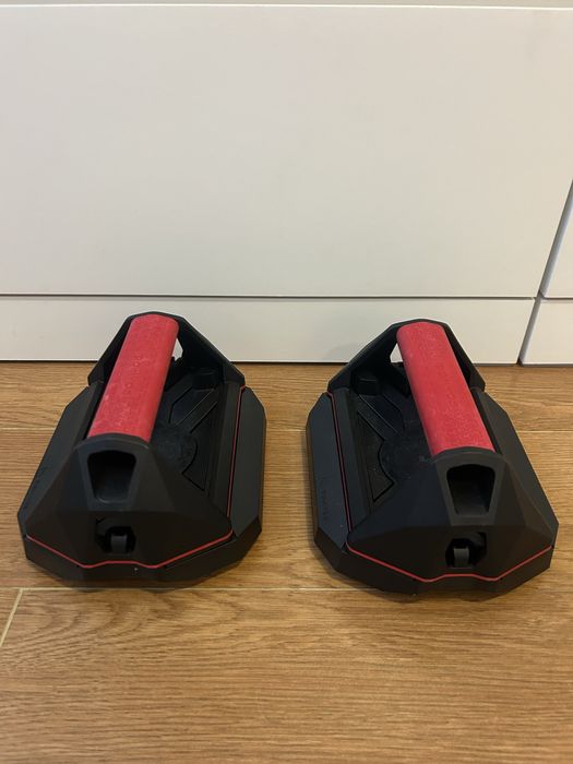 Push ups and Slide Decathlon