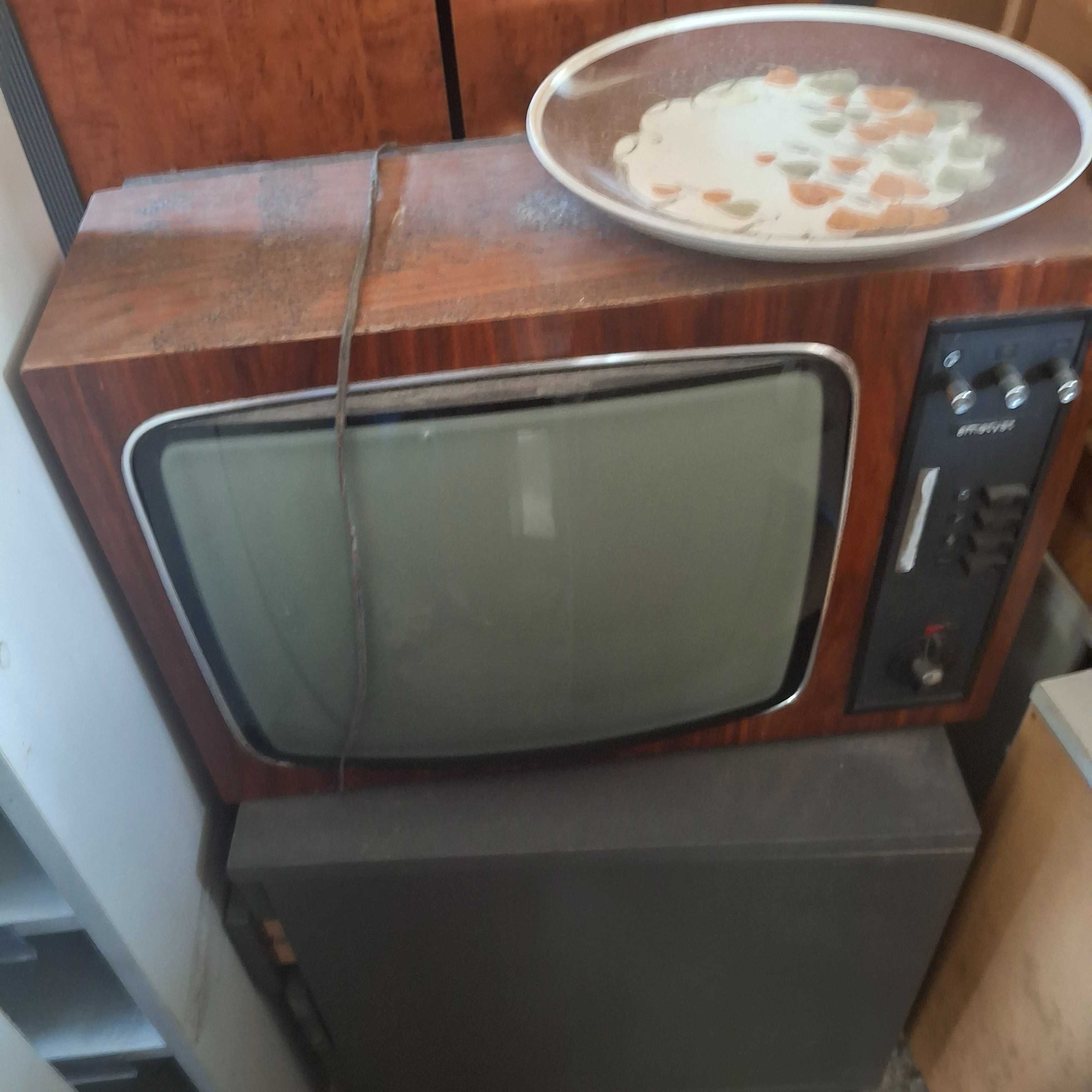 Telewizor ametyst stary retro prl vintage