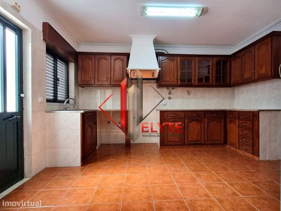 Excelente Moradia de 5 assoalhadas em Samora Correia