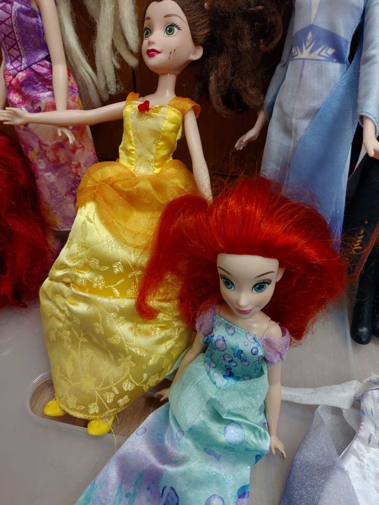 Bonecas oficiais Disney