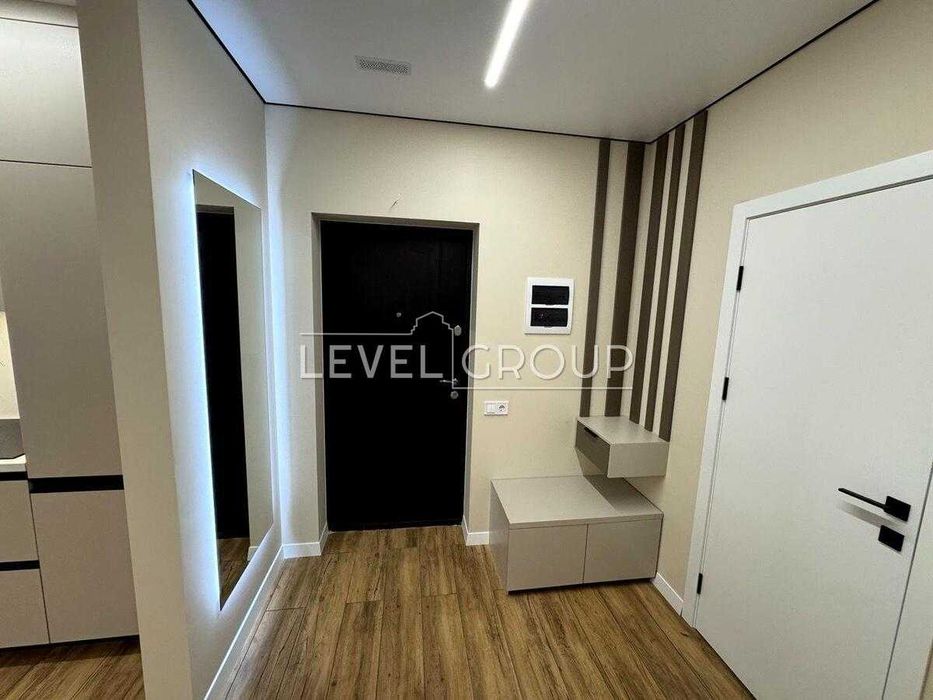 Продам одно кімнатну  квартиру в ЖК Варшавський2