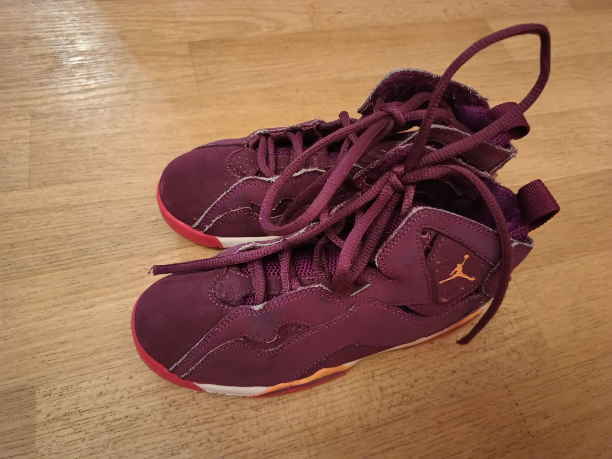 Buty dziecięce jordan 31