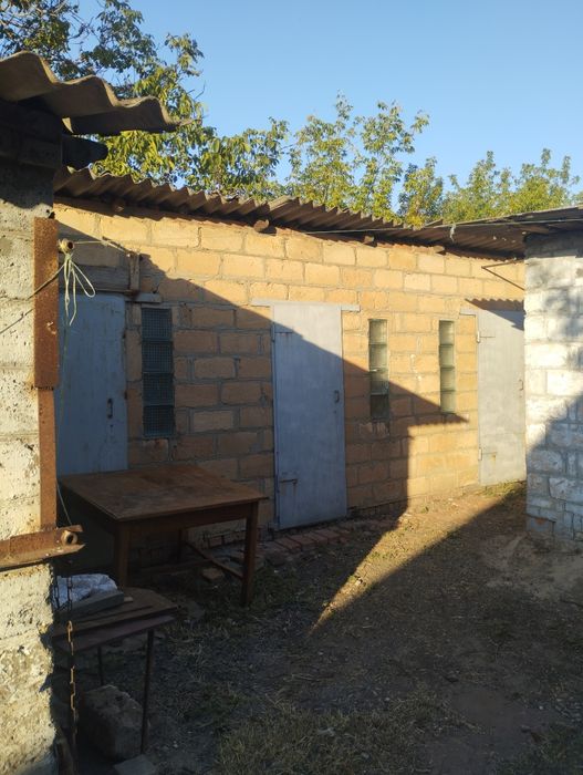 будинок Славянськ ближче до дороги КРАМИК большой до 30 людей.від 1міс