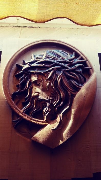 Jezus-Plaskorzezba-Drewno