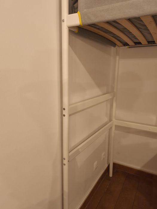 Cama alta Ikea VITVAL