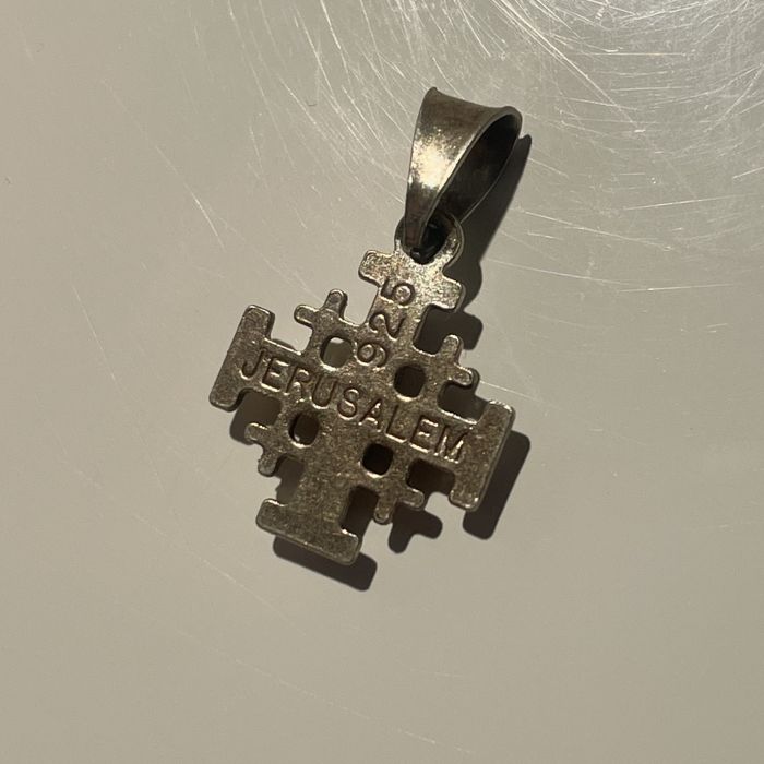 Srebrny krzyż jerozolimski naszyjnik