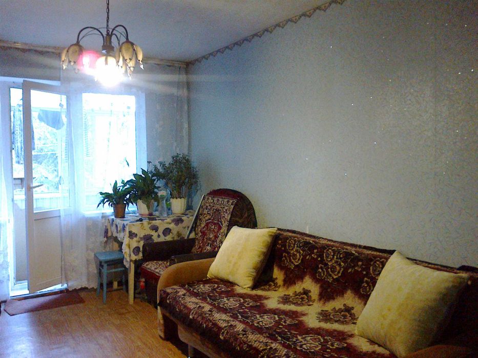 ПРОДАЮ 3-кім.Кв 58м2 (ЦЕНТР)на 2эт. Проспект ПЕРЕМОГИ. Нов.М/п,Ламінат