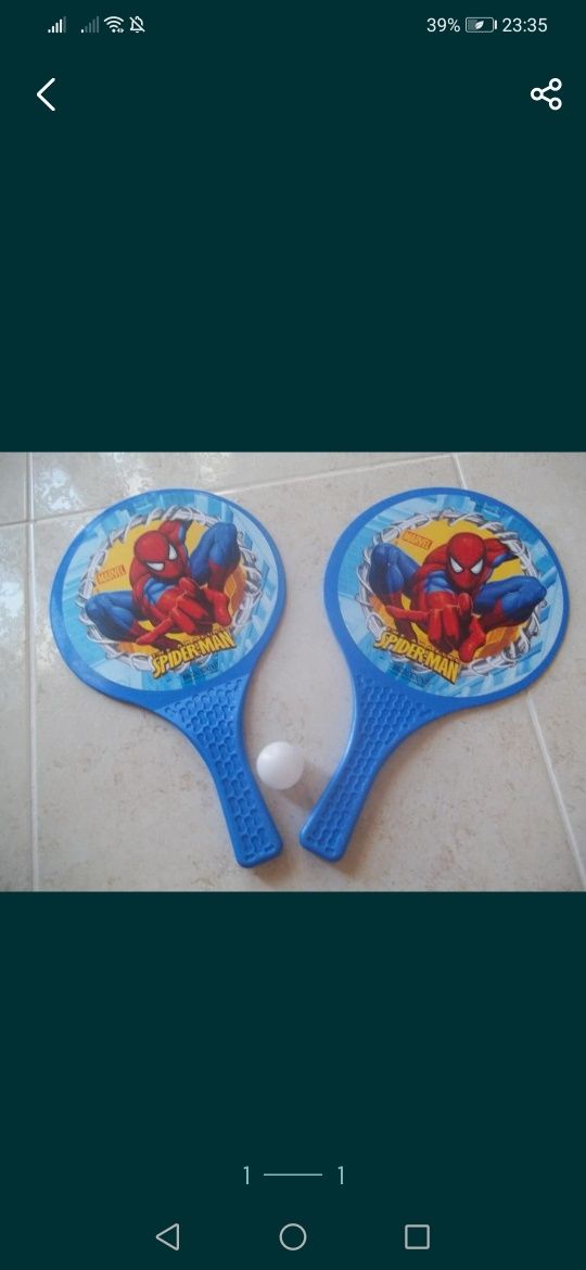 Raquettes do homem aranha