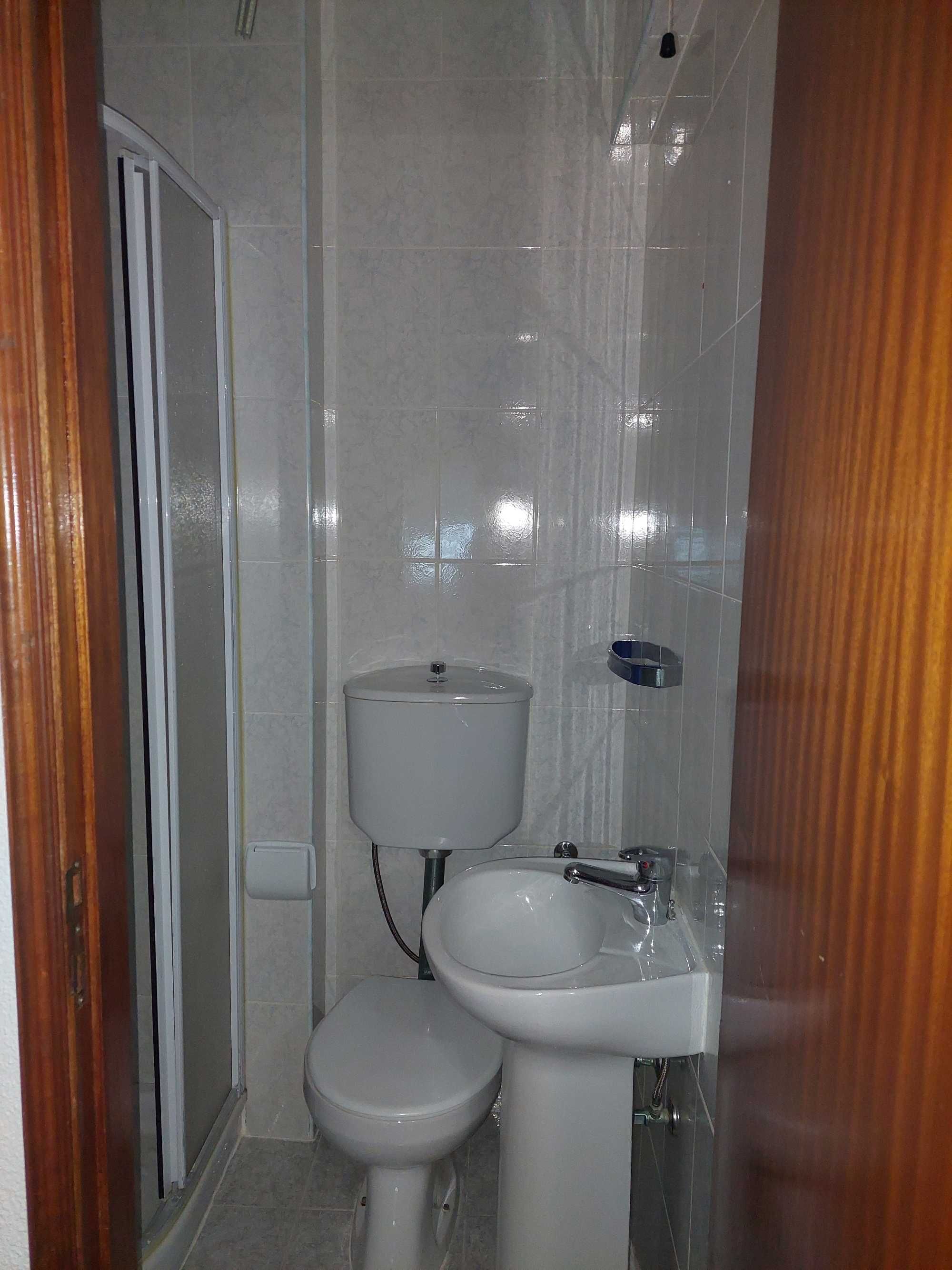 Vende-se Apartamento T4 | Guarda - Centro | Próximo do Shopping La Vie