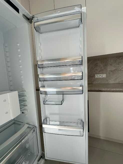 Lodówka AEG SKE818E1DC