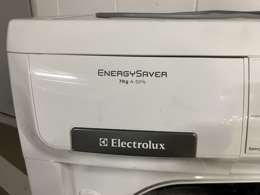 Suszarka Elektrolux EDH97981W sprawna, w dobrym stanie.