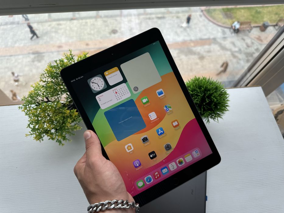 Apple Ipad 6 32 GB Wifi + LTE