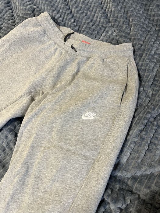 Штани Nike , сірі