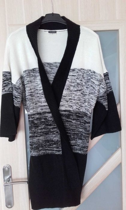 Sweter czarno-biały typu kardigan