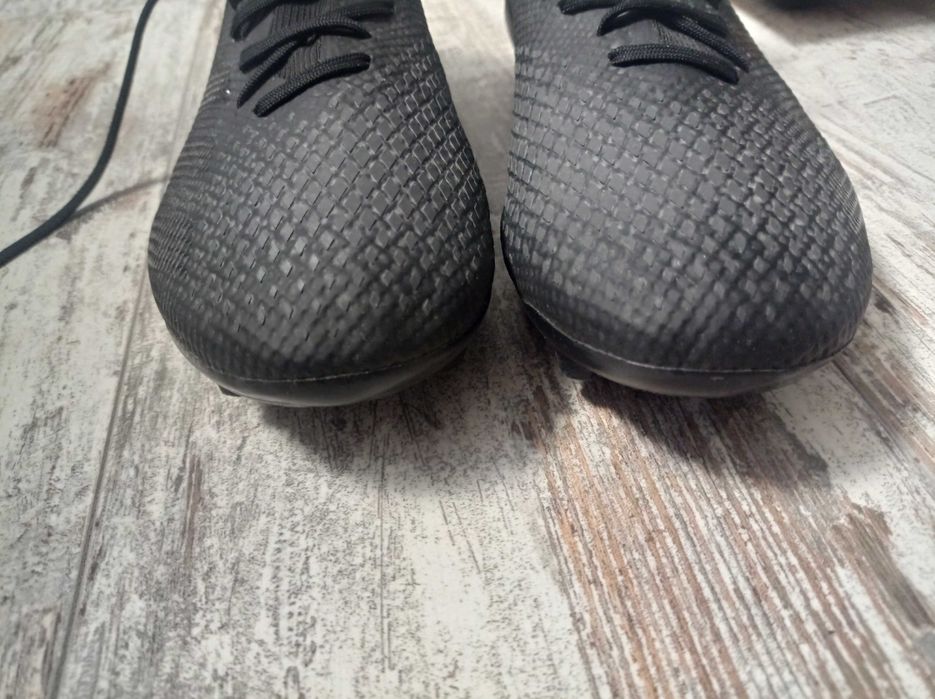 Бутси adidas predator, 43 розмір, 27,5 см