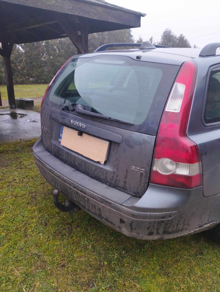 Volvo v50 uszkodzony