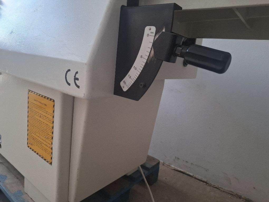 Wyrowniarka 40 scm F 410n
